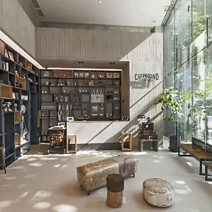 Hotel Cappuccino, Seul